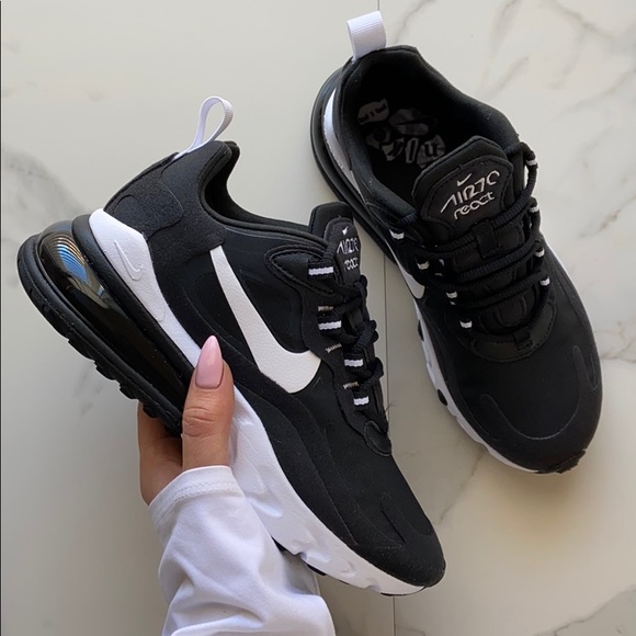 NWT Nike Air Max 270 React - Picture 2 of 8
